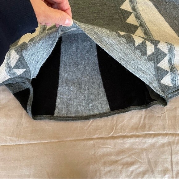 Love Stitch Batwing top - Women's size M - Picture 7 of 10